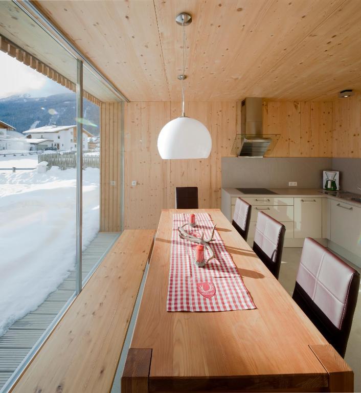 Ferienhaus Alpin Нойштіфт-ім-Штубайталь Номер фото